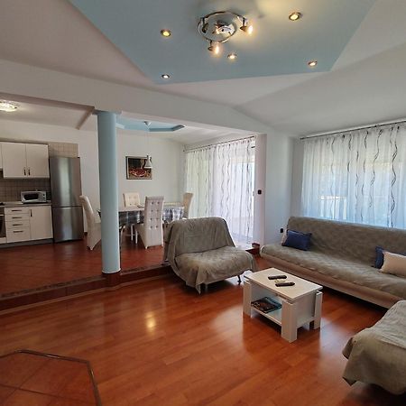 Apartments Kricin 14 Baška Екстериор снимка