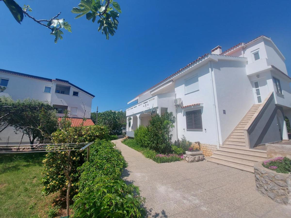 Apartments Kricin 14 Baška Екстериор снимка
