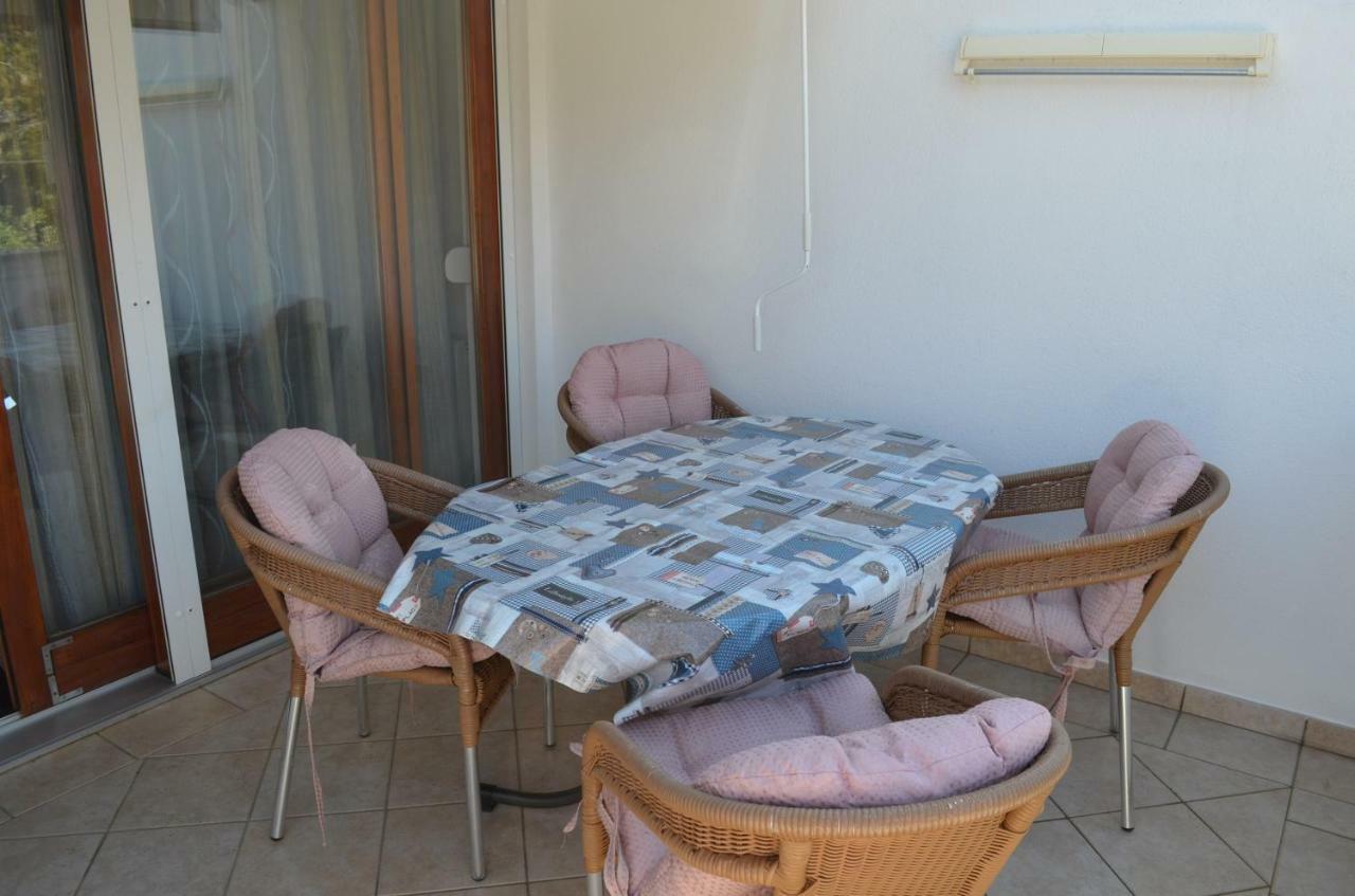 Apartments Kricin 14 Baška Екстериор снимка