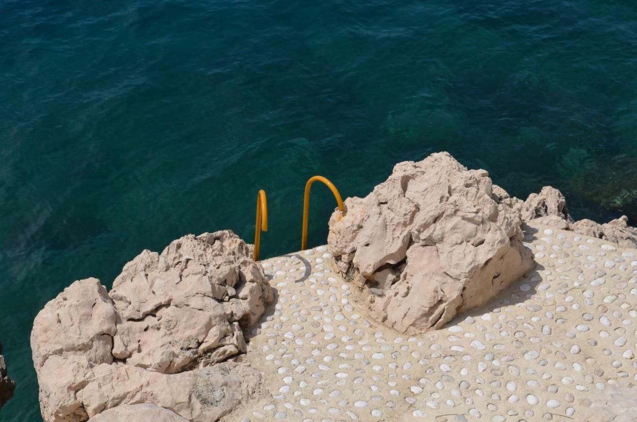 Apartments Kricin 14 Baška Екстериор снимка